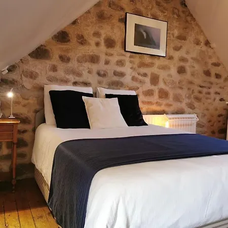 Le Du Petit Pont Holiday home