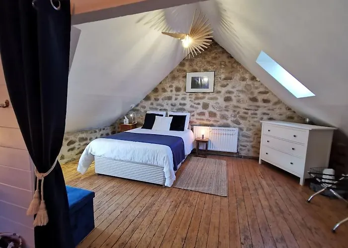 Le Du Petit Pont Omonville-la-Rogue