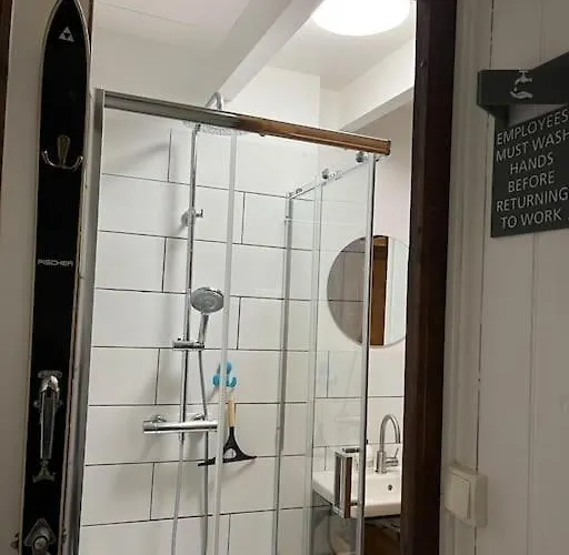 Le Du Petit Pont Omonville-la-Rogue