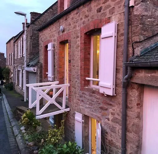 בית נופש Le Du Petit Pont *